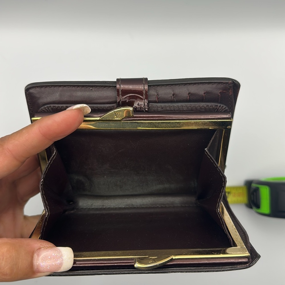 EUC Louis Vuitton Monogram Vernis Porte Monnaie Billets Viennois Kisslock Wallet - Picture 6 of 6